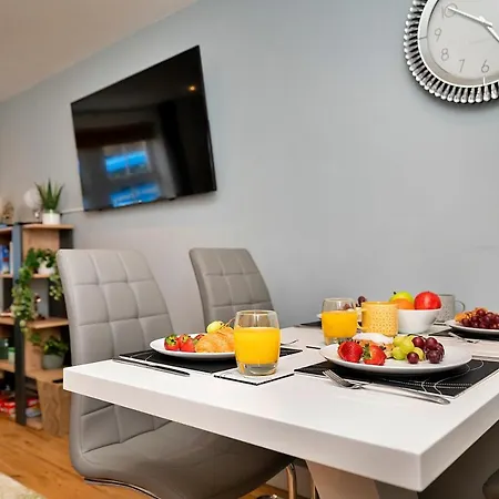 Finest Retreats - Mowbray