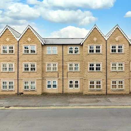 Finest Retreats - Mowbray * Harrogate